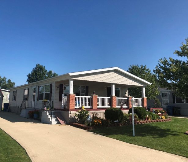 Photo Gallery of Twin Lakes MH Community Elyria Ohio